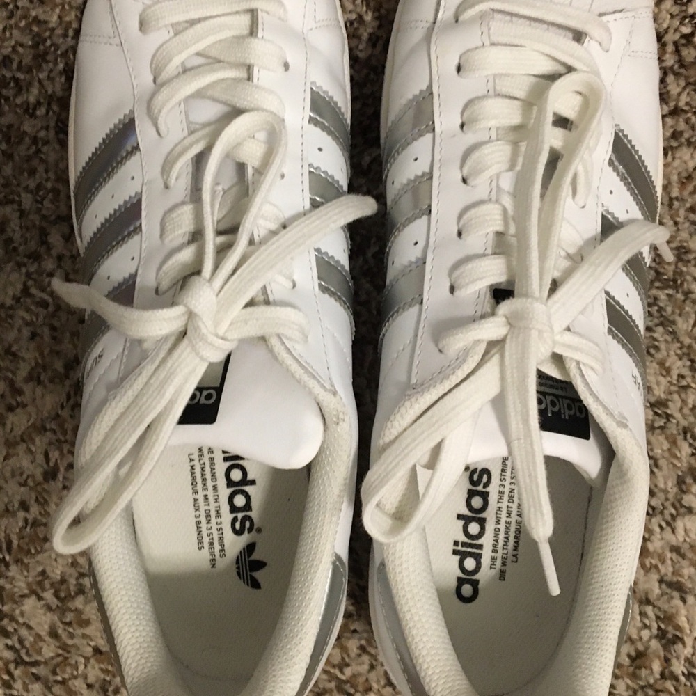 Adidas Superstar in White/Silver Leather - Sz 10M (Worn 1 time) EUC !! - Picture 7 of 13